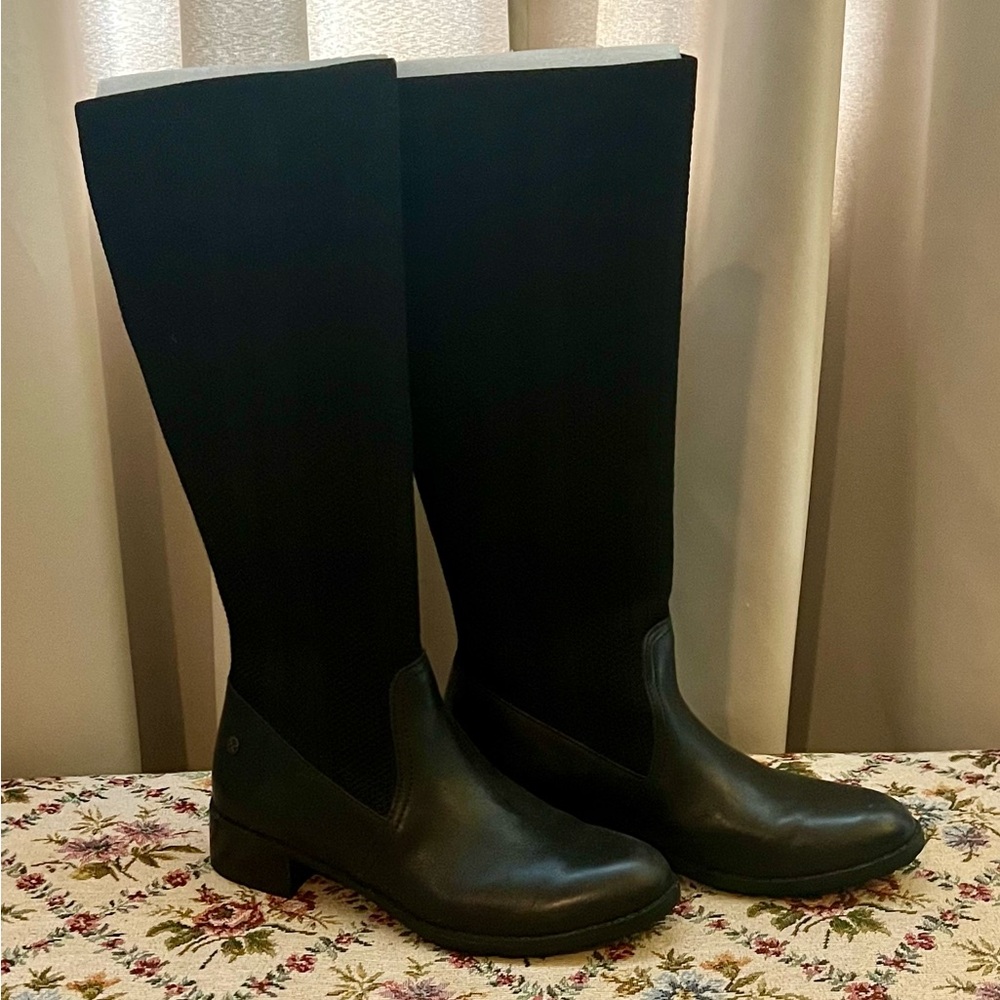 Aetrex Belle Black Under the Knee Stretch Boots